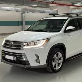 Toyota Highlander 2019