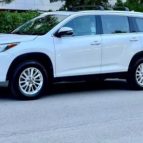 Toyota Highlander 2019