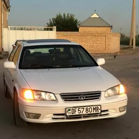 Toyota Camry 1998