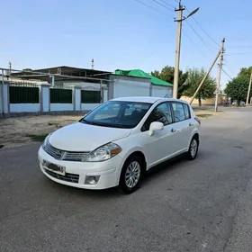 Nissan Versa 2010