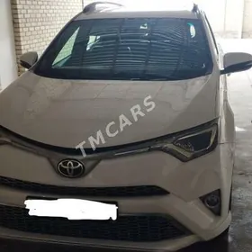 Toyota RAV4 2017