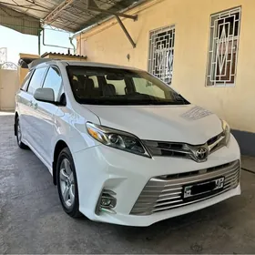 Toyota Sienna 2020