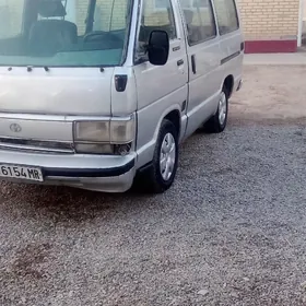 Toyota Hiace 1989