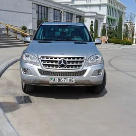 Mercedes-Benz ML350 2011