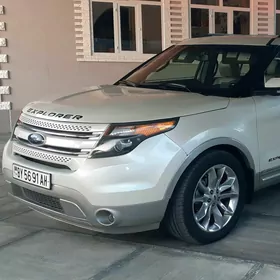 Ford Explorer 2011