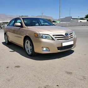 Toyota Camry 2011