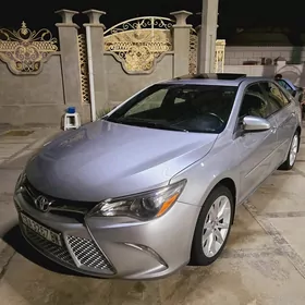 Toyota Camry 2015