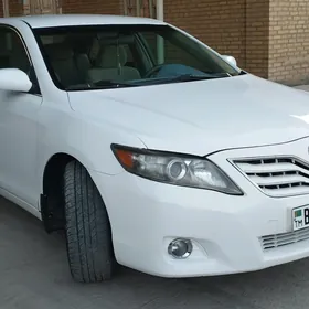 Toyota Camry 2011