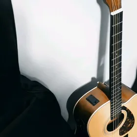 YAMAHA GITARA ELEKTRO CEHOL