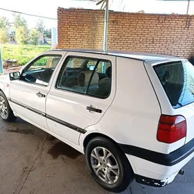 Volkswagen Golf 1992