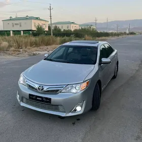 Toyota Camry 2013