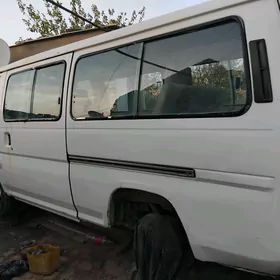 Toyota Hiace 1992