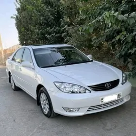 Toyota Camry 2004