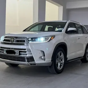 Toyota Highlander 2018