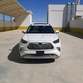 Toyota Highlander 2020