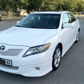 Toyota Camry 2011