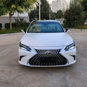 Lexus ES 350 2022