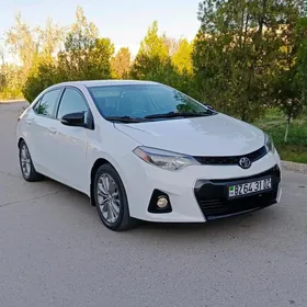 Toyota Corolla 2015