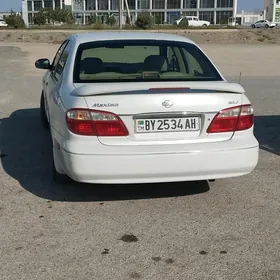 Nissan Maxima 2000