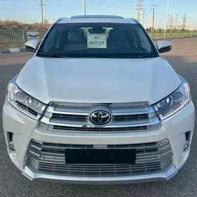 Toyota Highlander 2019