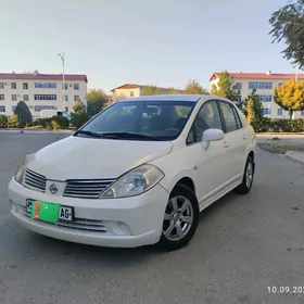 Nissan Tiida 2007