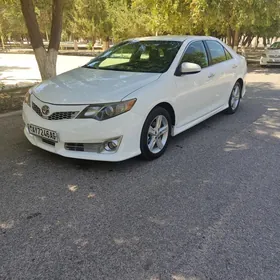 Toyota Camry 2013