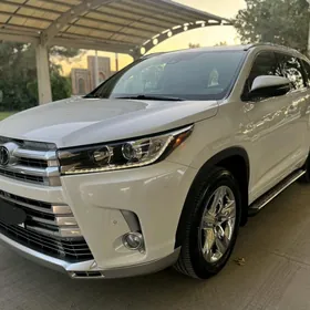 Toyota Highlander 2018