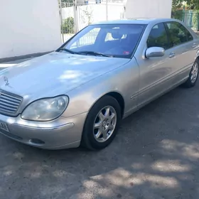 Mercedes-Benz S-Class 2000