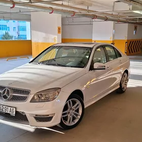 Mercedes-Benz C300 2010