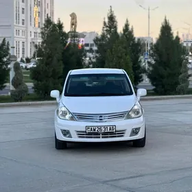 Nissan Versa 2010