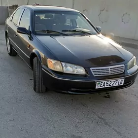 Toyota Camry 1997