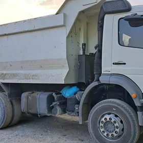 Mercedes-Benz ACTROS 3331 2012