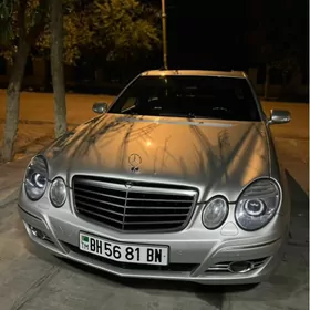 Mercedes-Benz E320 2004