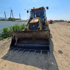 JCB 3CX Compact 2013