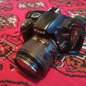 NIKON D3200