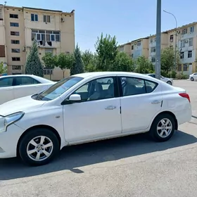 Nissan Sunny 2014