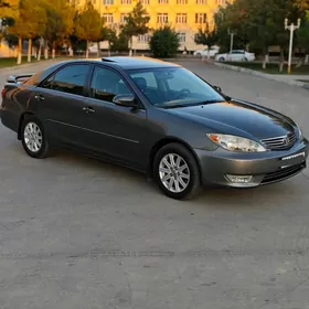 Toyota Camry 2004