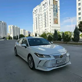 Toyota Avalon 2019