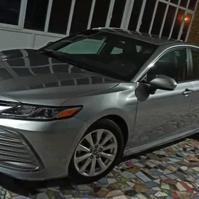 Toyota Camry 2020