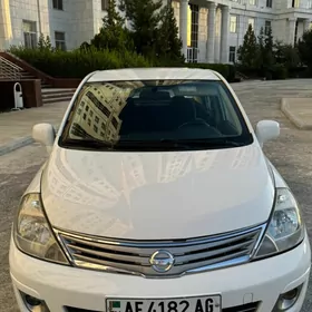 Nissan Versa 2010