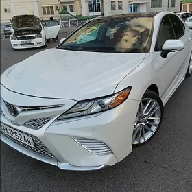 Toyota Camry 2018