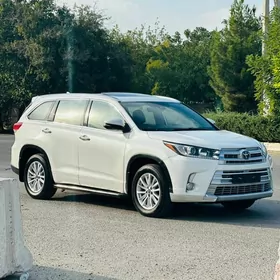 Toyota Highlander 2018