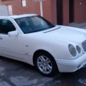 Mercedes-Benz E55 AMG 1998