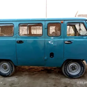 UAZ 2206 1985