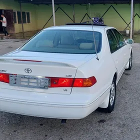 Toyota Camry 2001