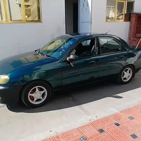 Daewoo Lanos 1998