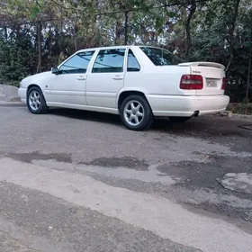 Volvo S70 1998