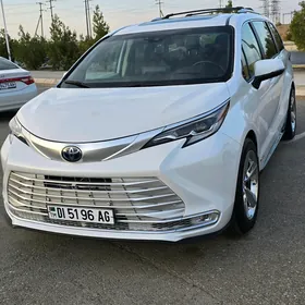 Toyota Sienna 2022