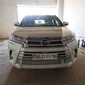 Toyota Highlander 2019