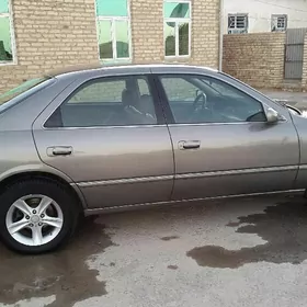 Toyota Camry 1998